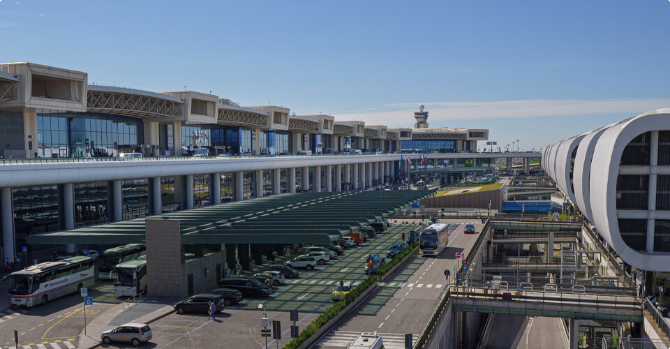 FlyLili Milano Malpensa Airport FlyLili Milano Malpensa Airport